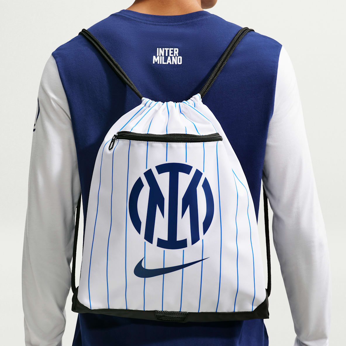 2025/26 赛季国际米兰 Nike Academy 印花健身包