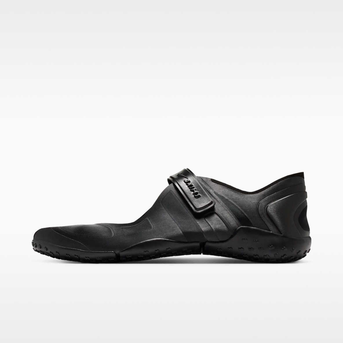 NikeSKIMS Rift Satin 女子运动鞋