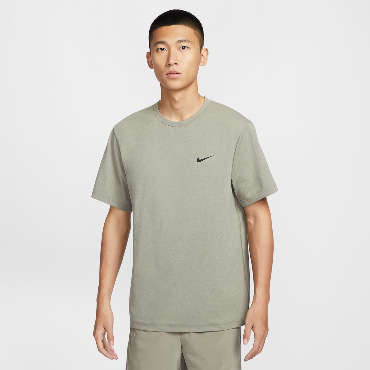 Nike Dri-FIT Hyverse 男子防晒速干短袖训练上衣