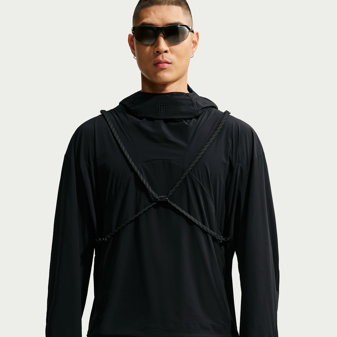 Nike Tech Helios Dri-FIT 男子速干可转换套头上衣