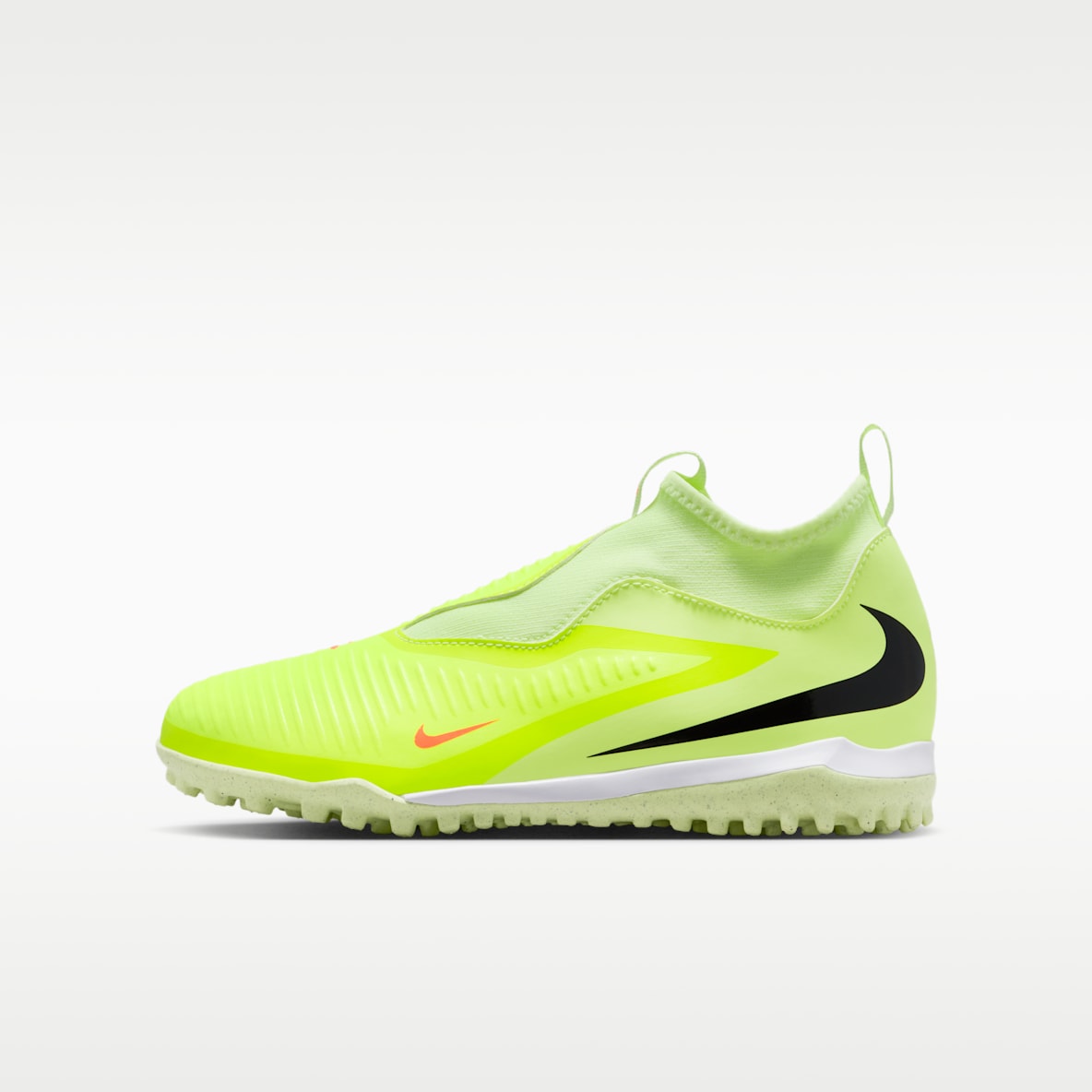 Nike Jr. Phantom 6 High Academy Nike Jr. Phantom 6 High Academy 耐克暗煞系列大童 TF 人造场地高帮足球鞋