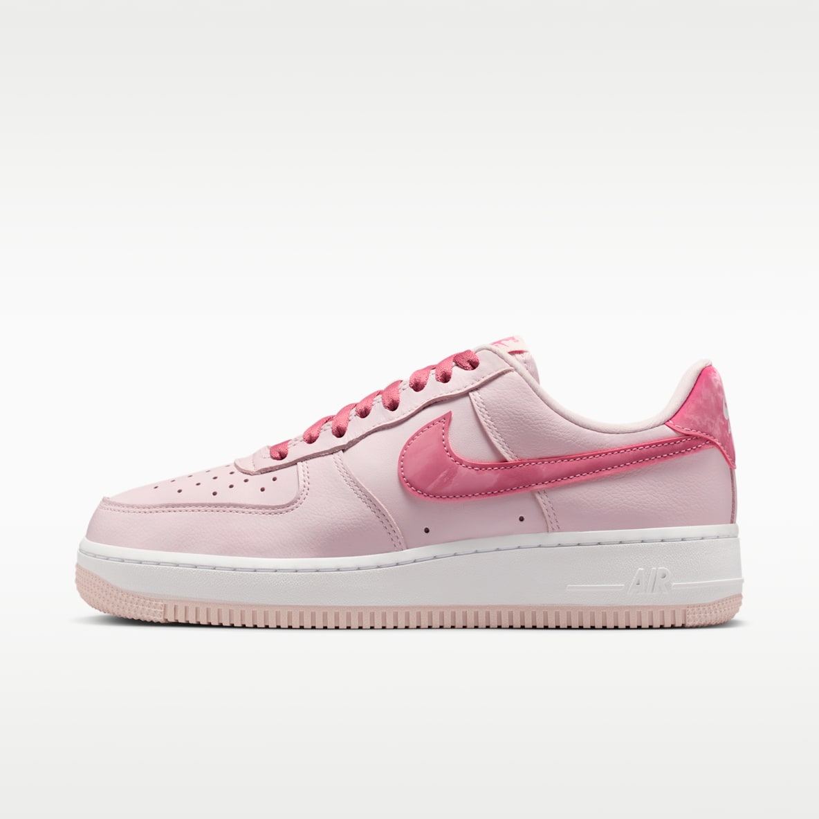Nike Air Force 1 '07 "Valentine's Day" 情人节系列女子空军一号运动鞋