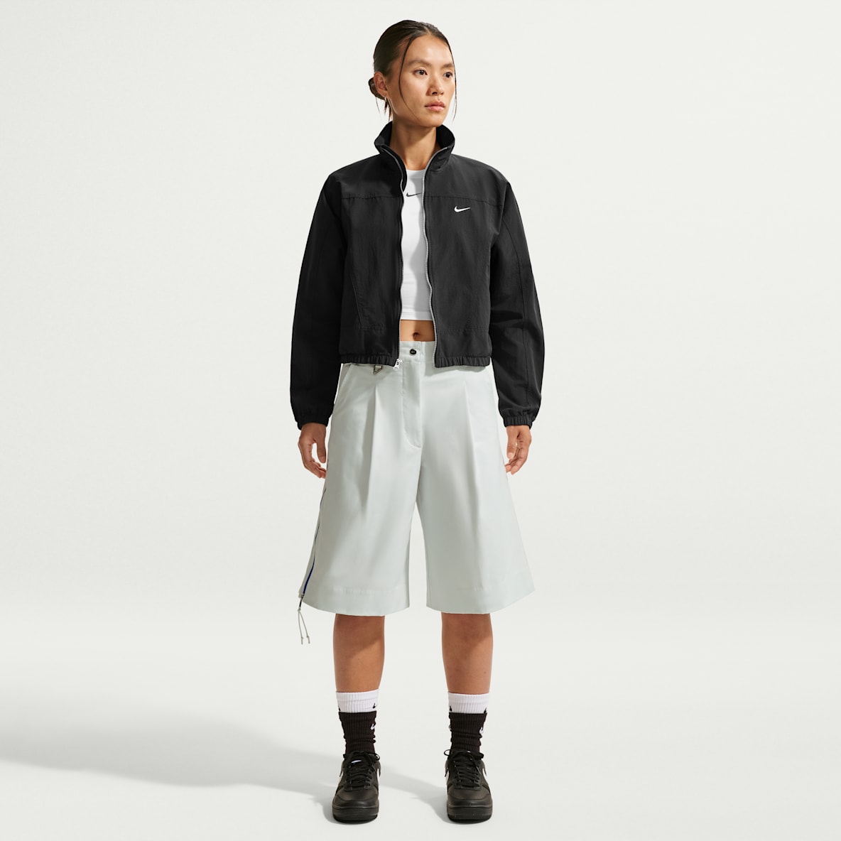 Nike Sportswear Airreverent 女子低腰短裤