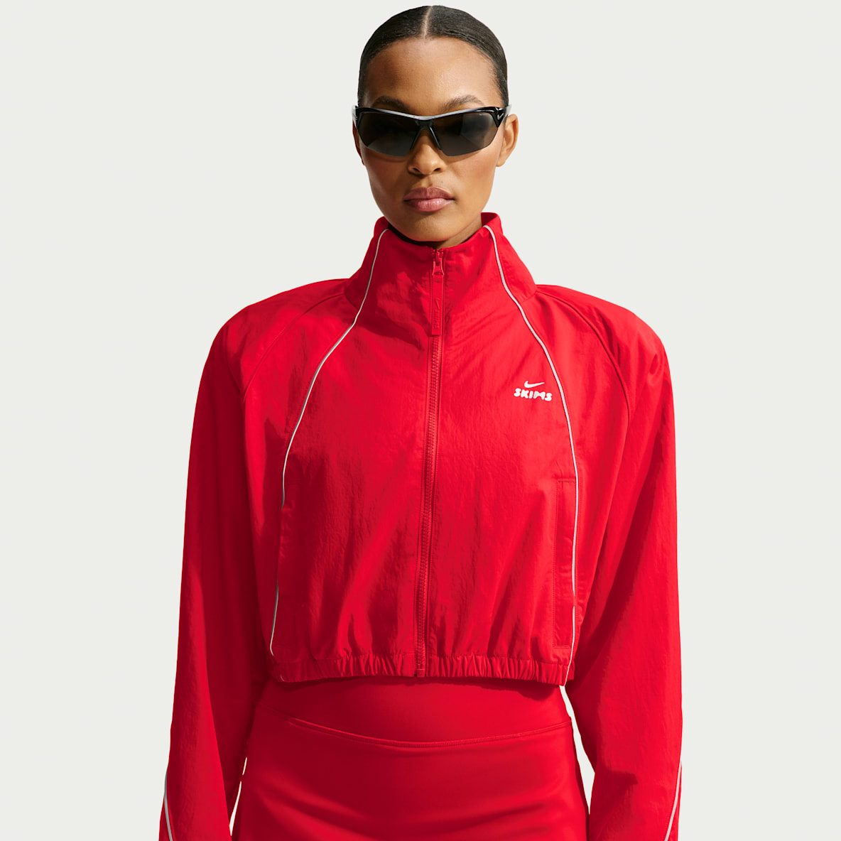 NikeSKIMS Crunchy Nylon 女子短款夹克