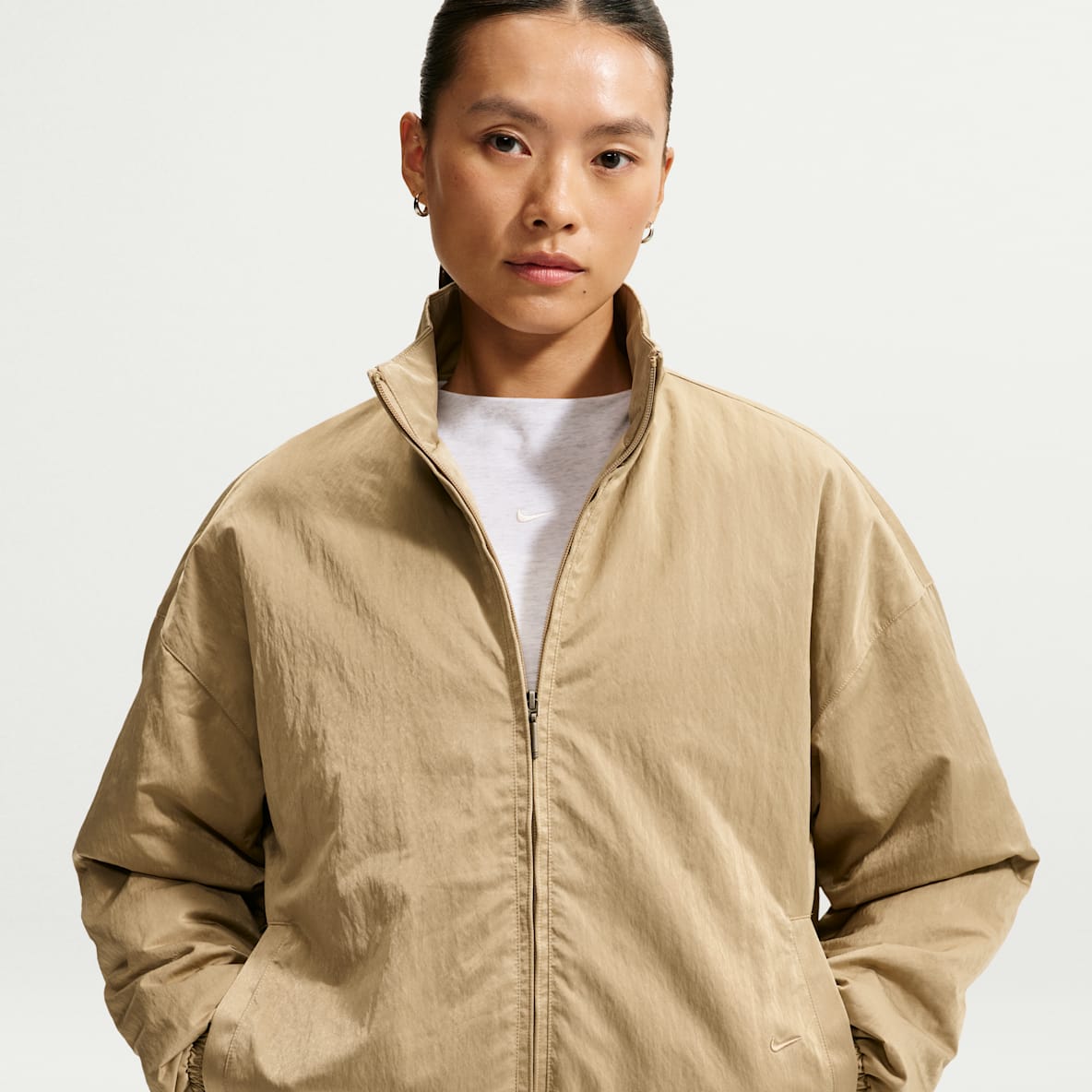 Caitlin Standard Issue Dri-FIT 耐克篮球小标系列凯特琳·克拉克女子速干梭织保暖篮球夹克
