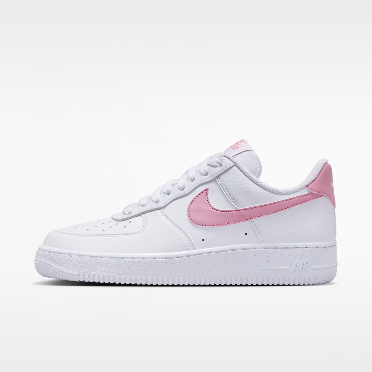 Nike Air Force 1 '07 Next Nature 女子空军一号运动鞋板鞋