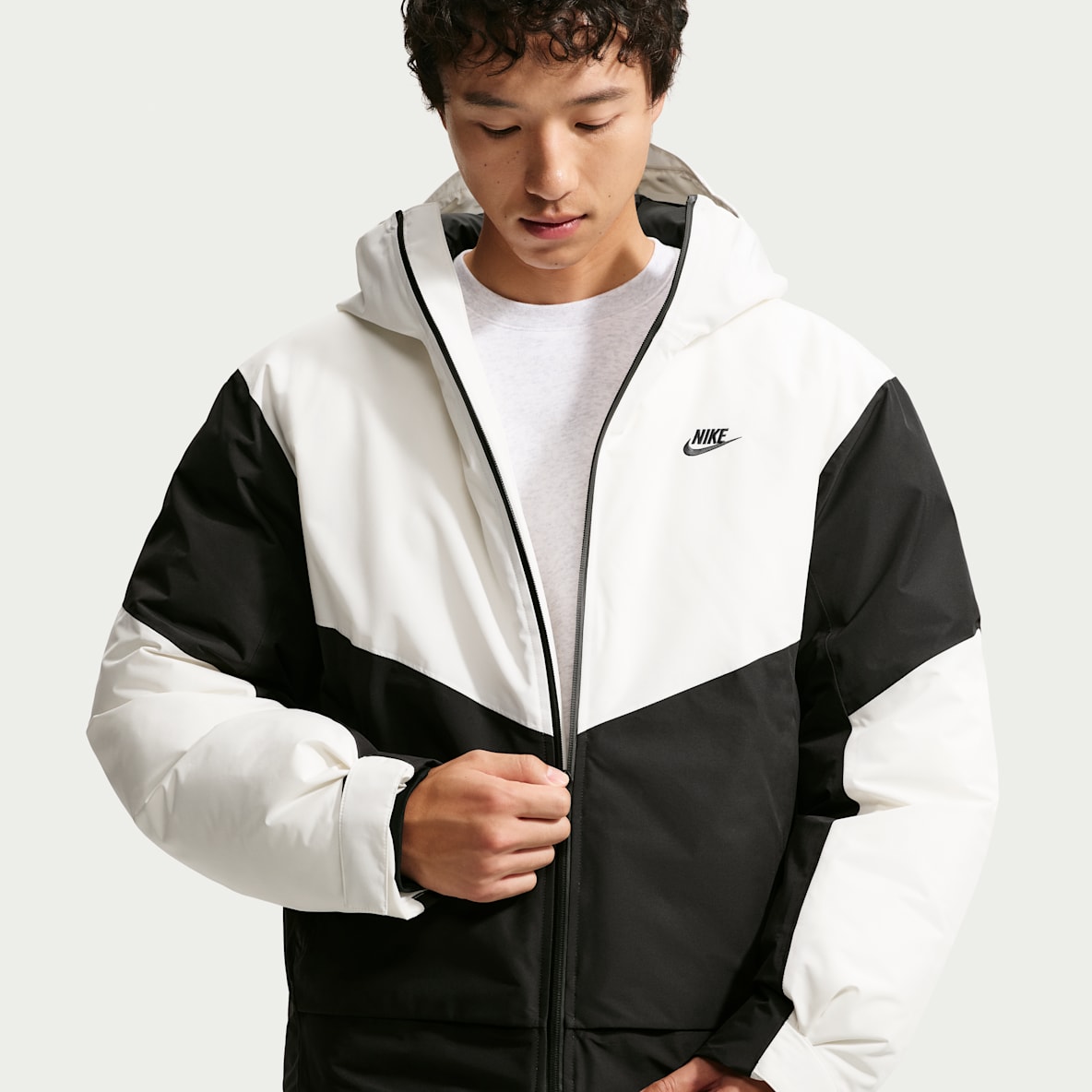 Nike Windrunner PrimaLoft® Storm-FIT ADV 风雨科技男子防风防水夹克冲锋衣棉服