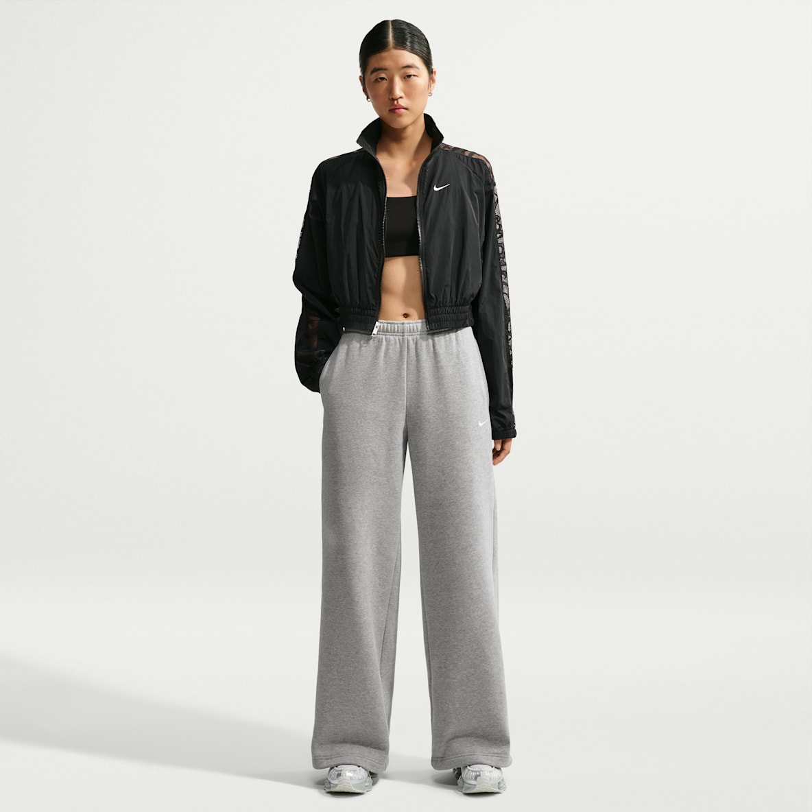 Nike Studio Fleece Medium Weight 女子中克重加绒中腰阔腿长裤