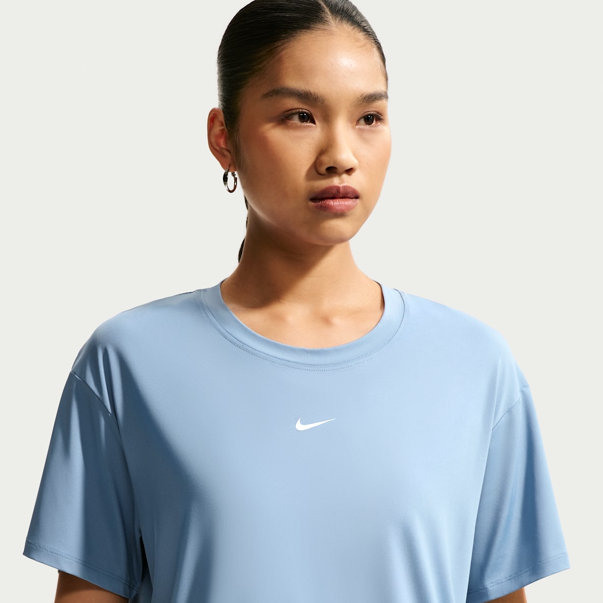 Nike One Dri-FIT 女子速干短袖上衣
