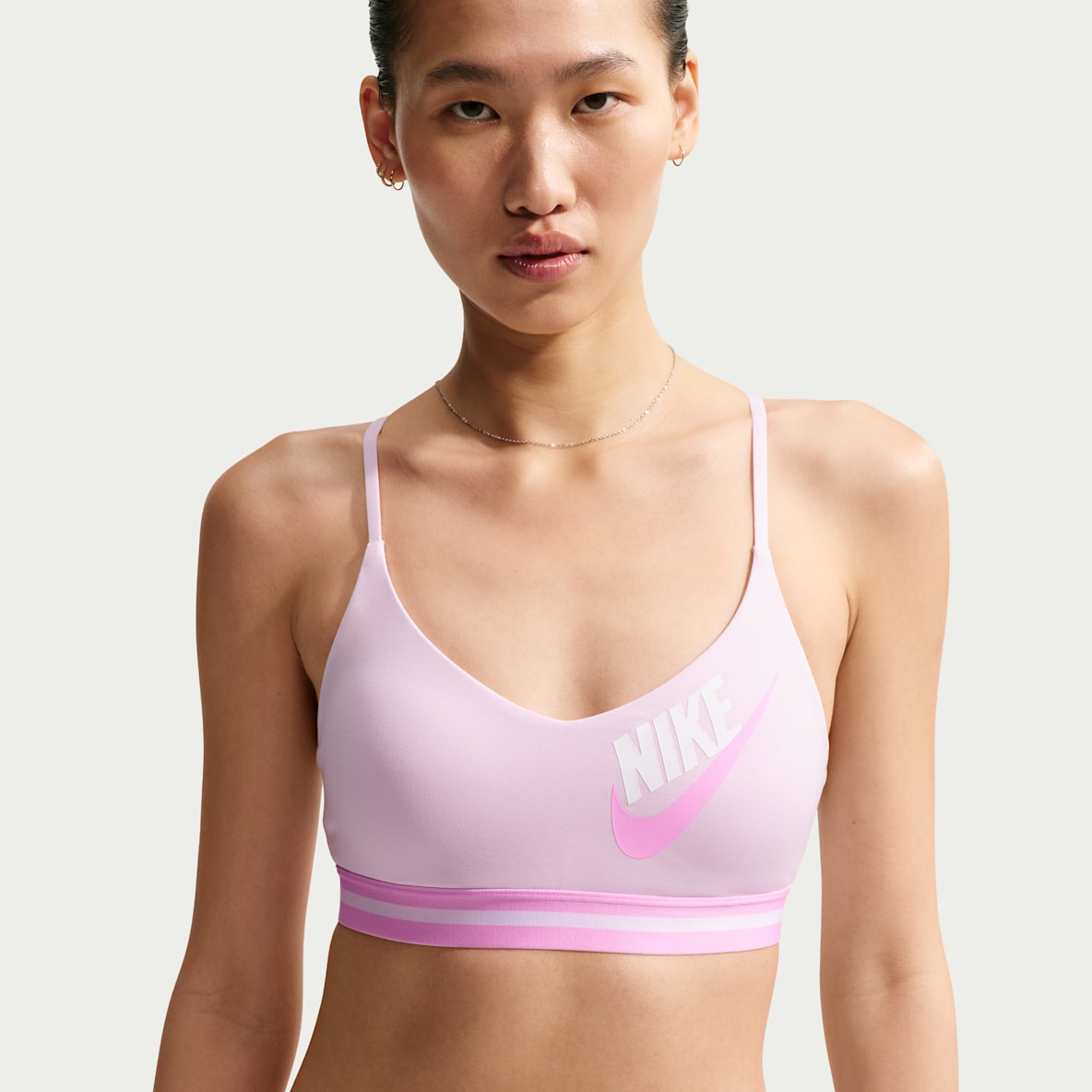 Nike Indy 女子速干低强度支撑衬垫运动内衣