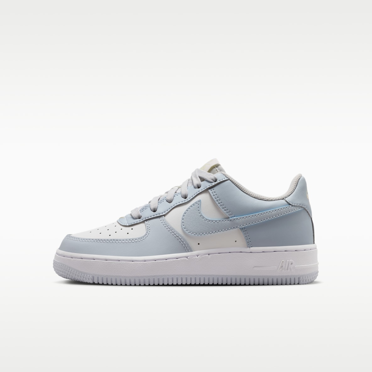 Nike Air Force 1 大童空军一号运动鞋