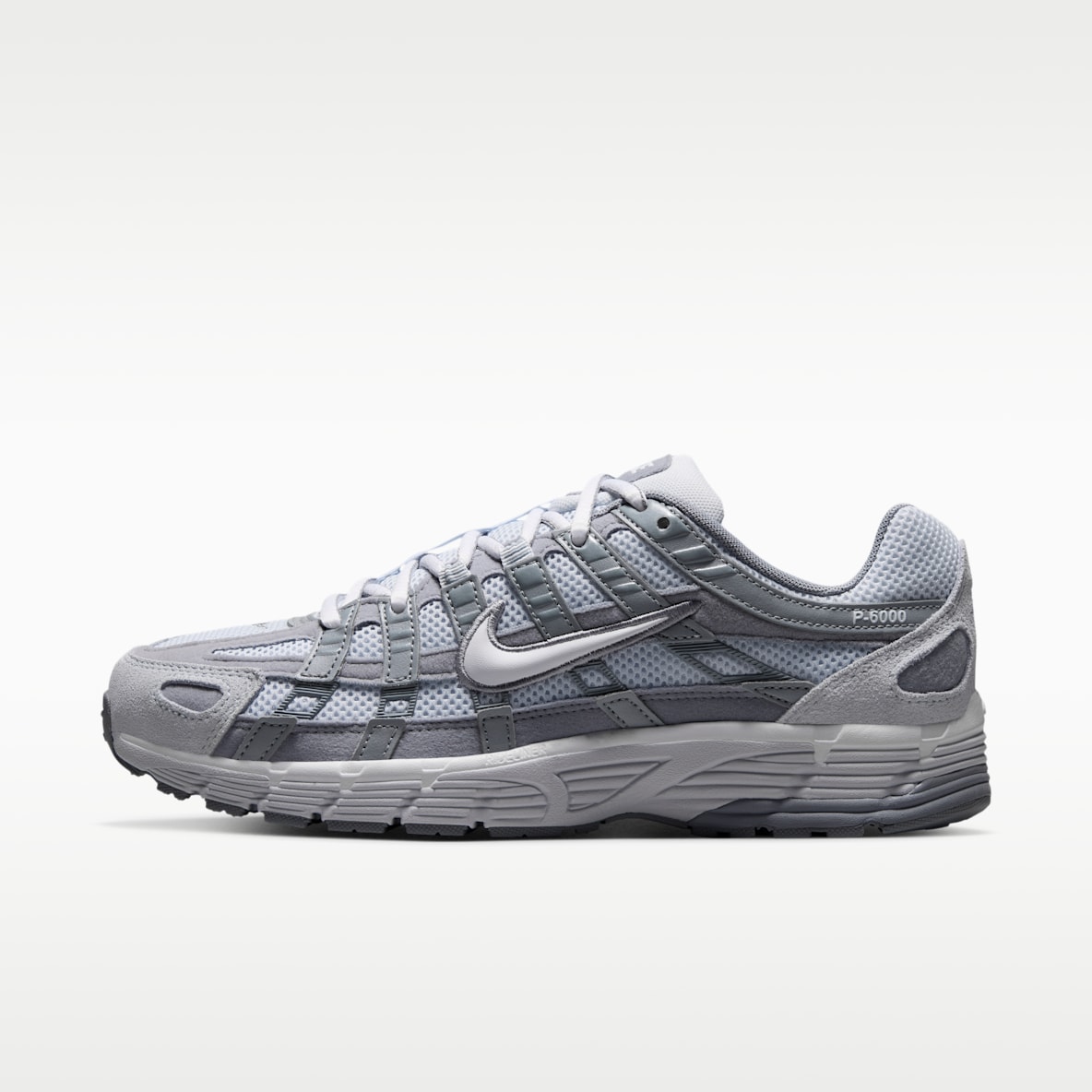 Nike P-6000 女子运动鞋