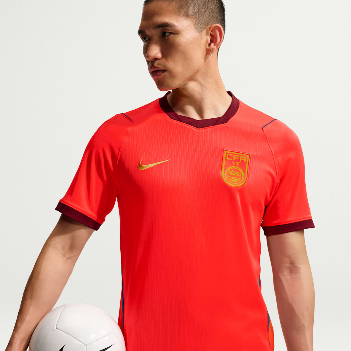 2026 赛季中国队主场球迷版 Nike Dri-FIT 男子速干足球球衣