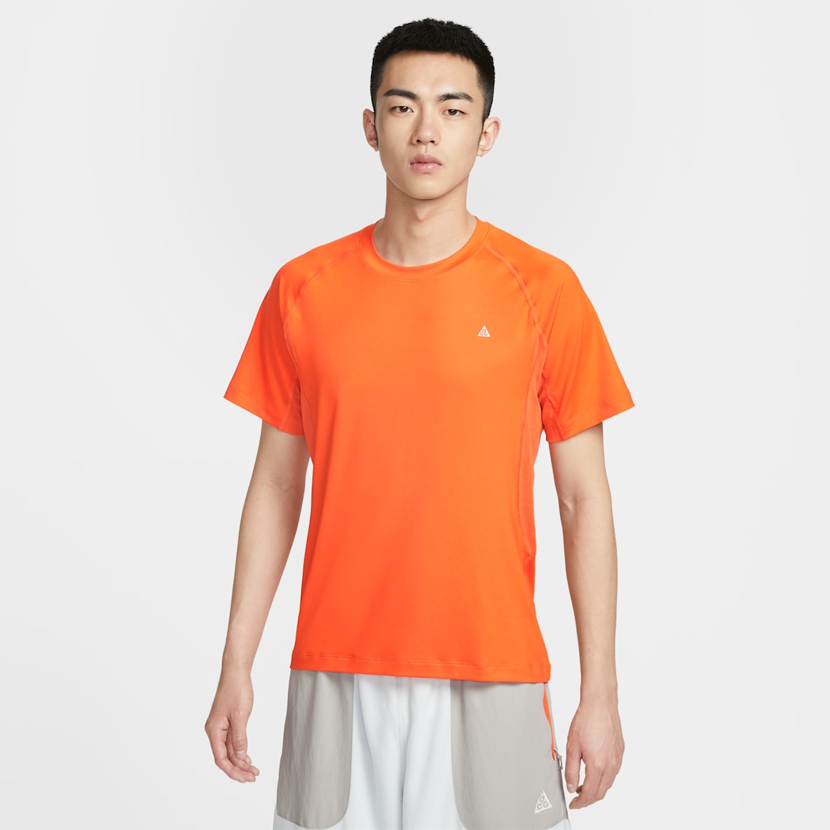 Nike ACG "Wildsee" Dri-FIT 男子速干修身短袖运动上衣