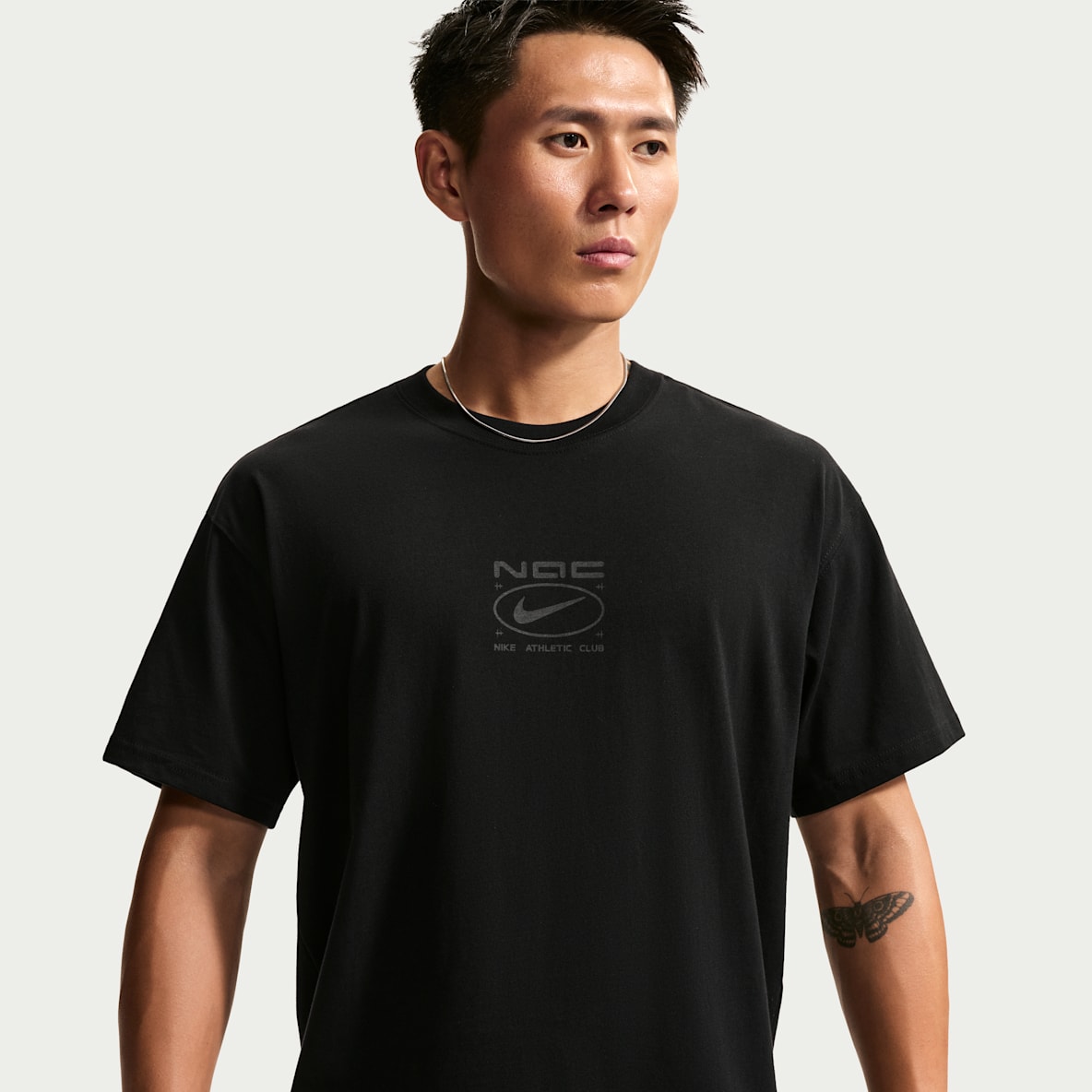 Nike N.A.C. 男子短袖T恤