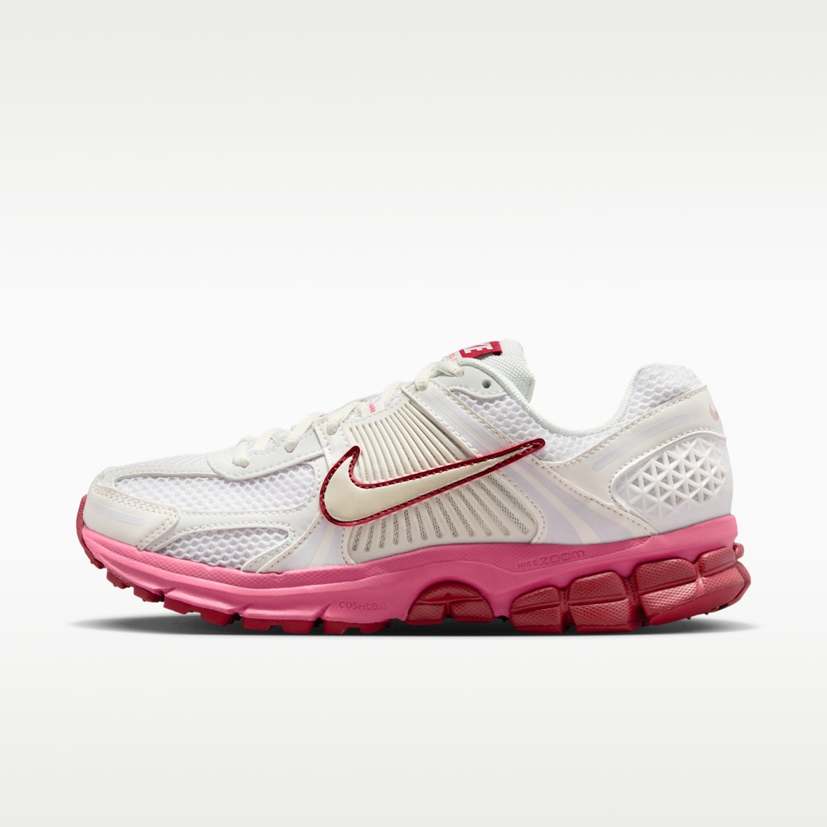 Nike Zoom Vomero 5 Nike Zoom Vomero 5 耐克迈柔女子反光装饰运动鞋