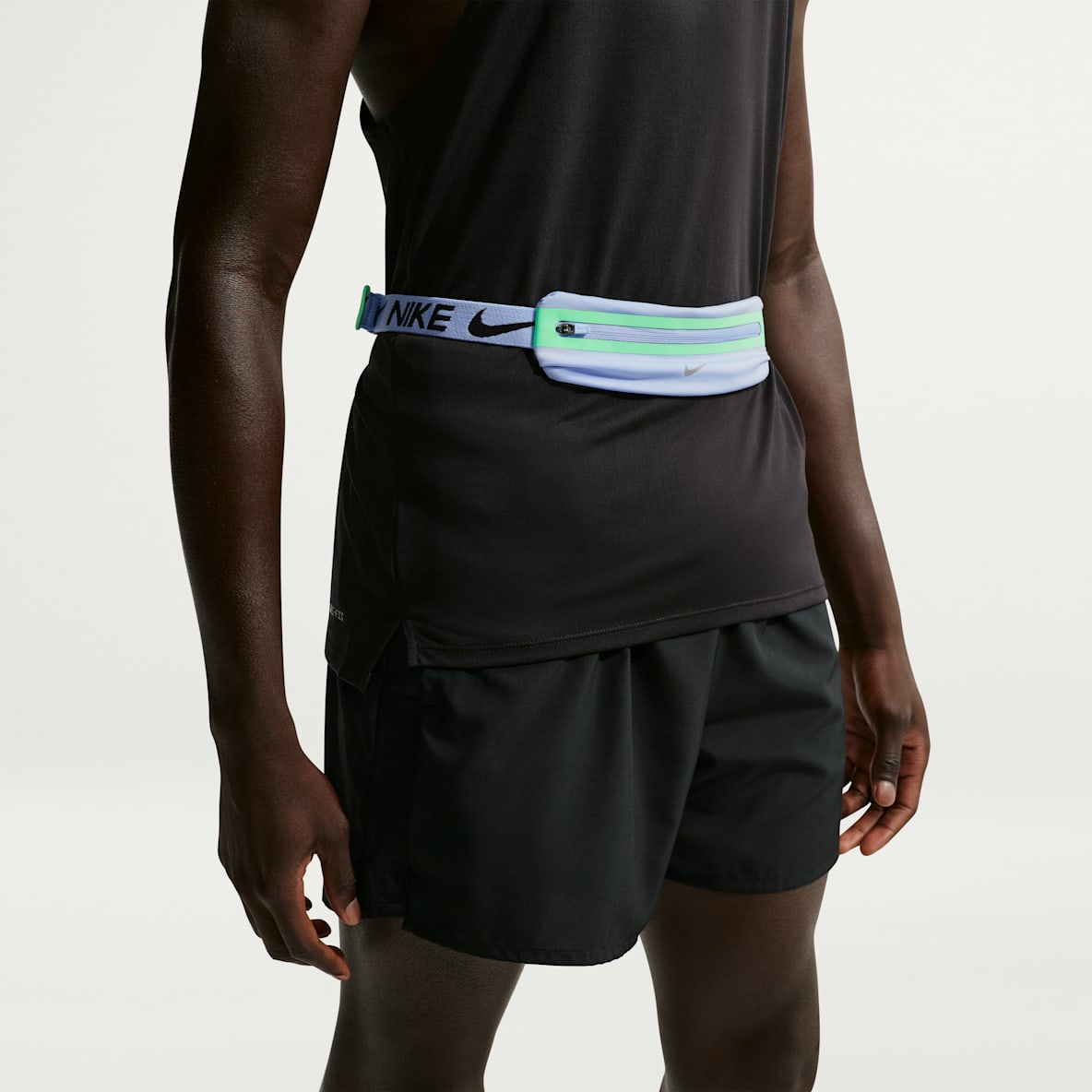 Nike Slim 4.0 速干跑步腰包