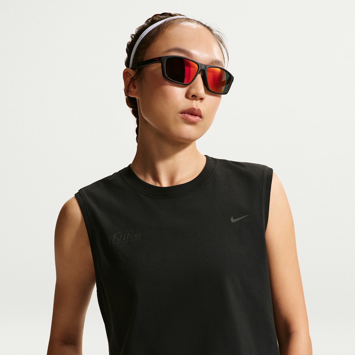 Nike Swift Butterfly Dri-FIT 女子速干无袖跑步T恤