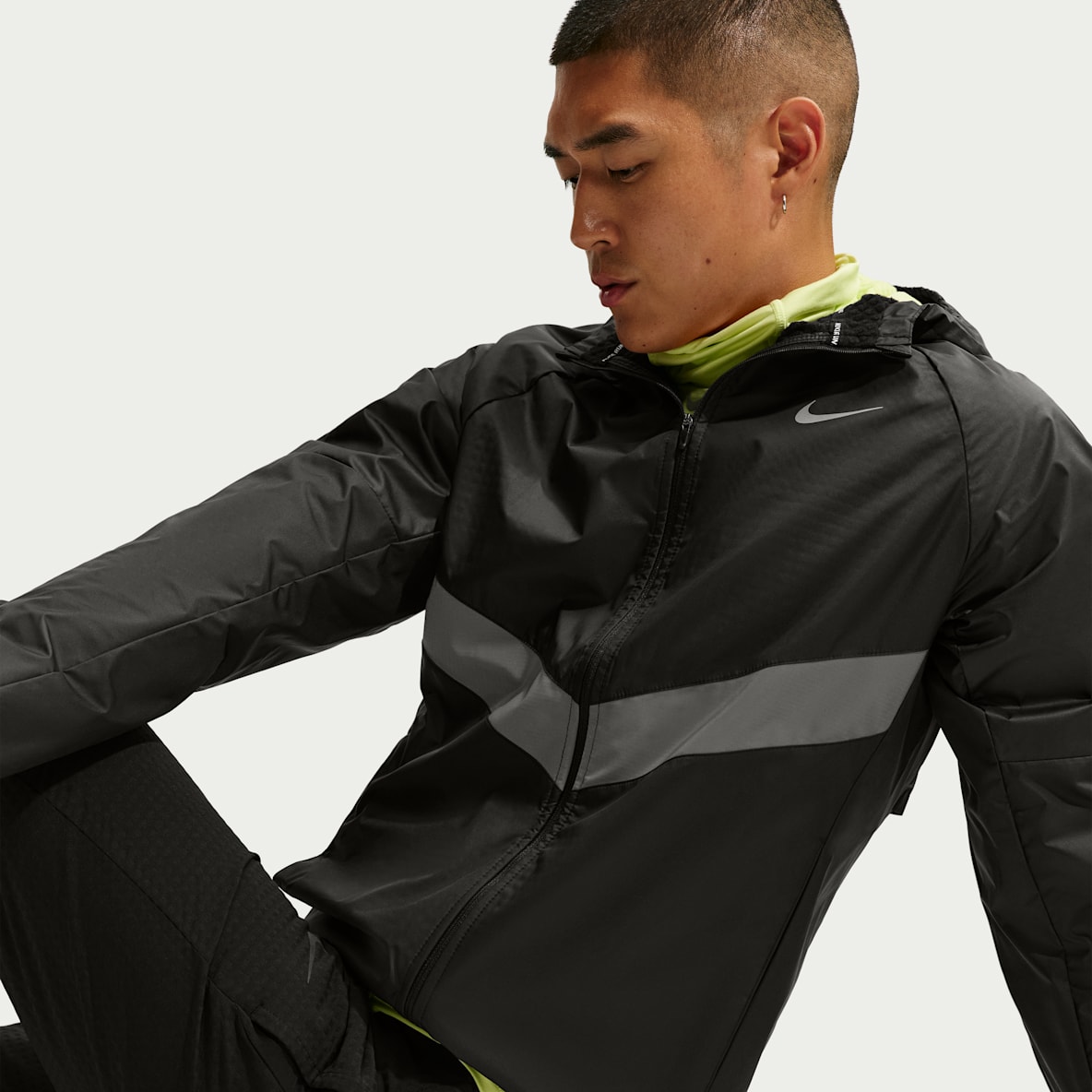 Nike Miler Therma-FIT Repel 男子拒水冬季款跑步夹克