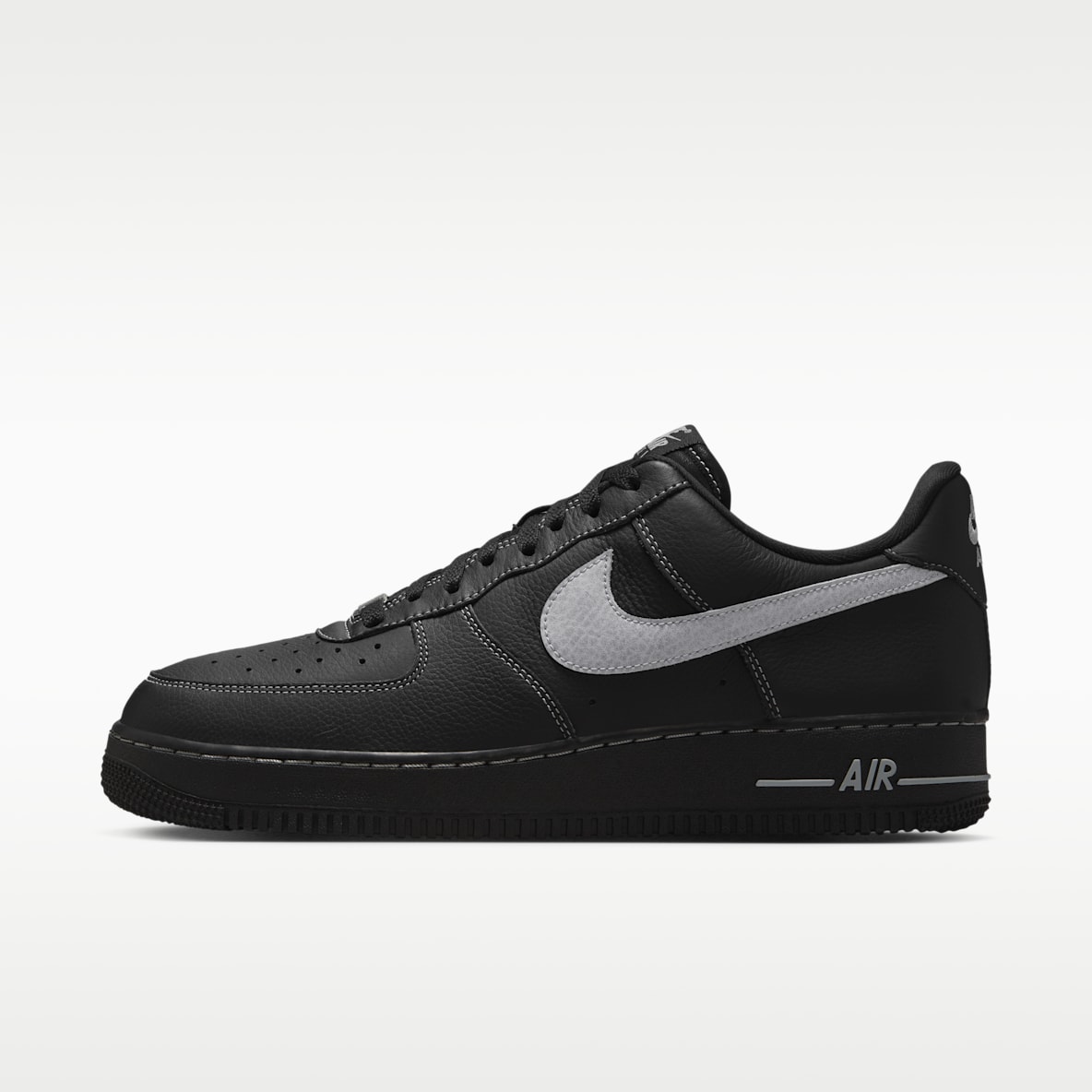 Nike Air Force 1 '07 LV8 男子空军一号运动鞋