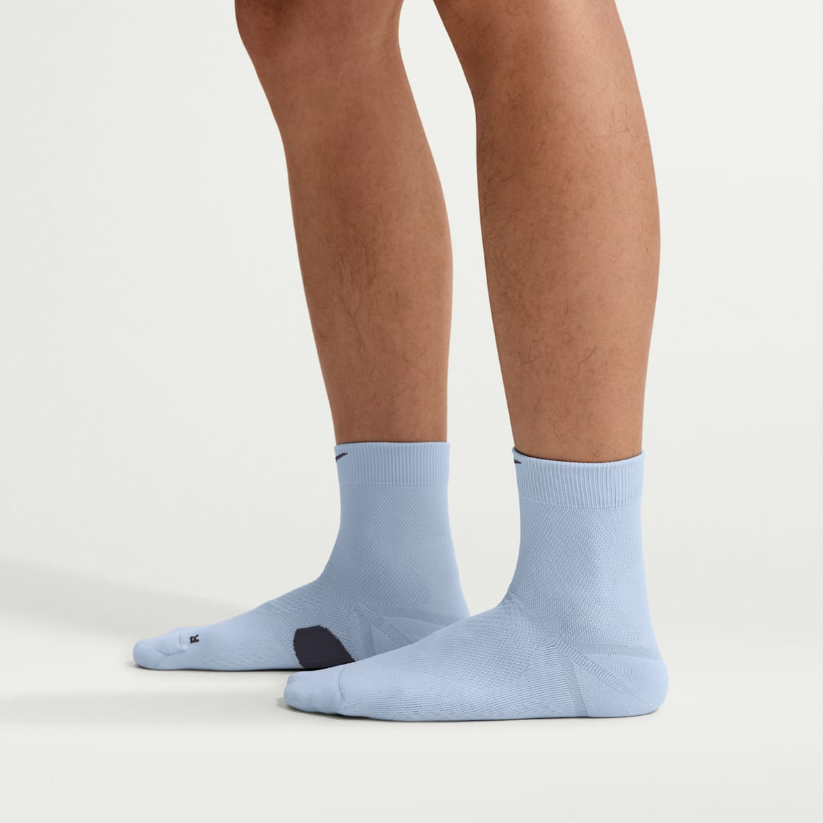 Nike Run Midweight Micro-Crew 耐克女子夜跑系列速干跑步短袜(1 双)