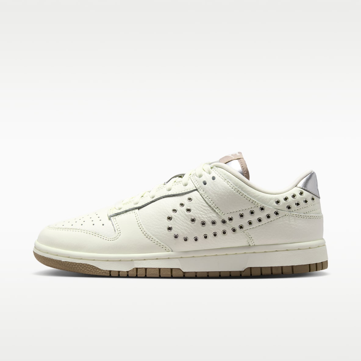Nike Dunk Low 女子运动鞋