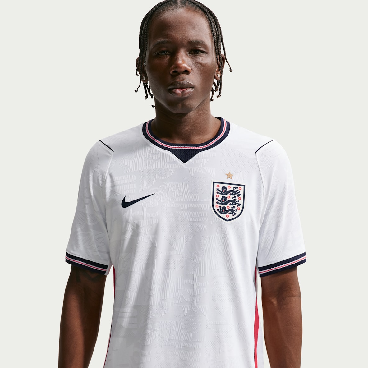 2026 赛季英格兰队主场球员版 Nike Aero-FIT 男子短袖足球球衣