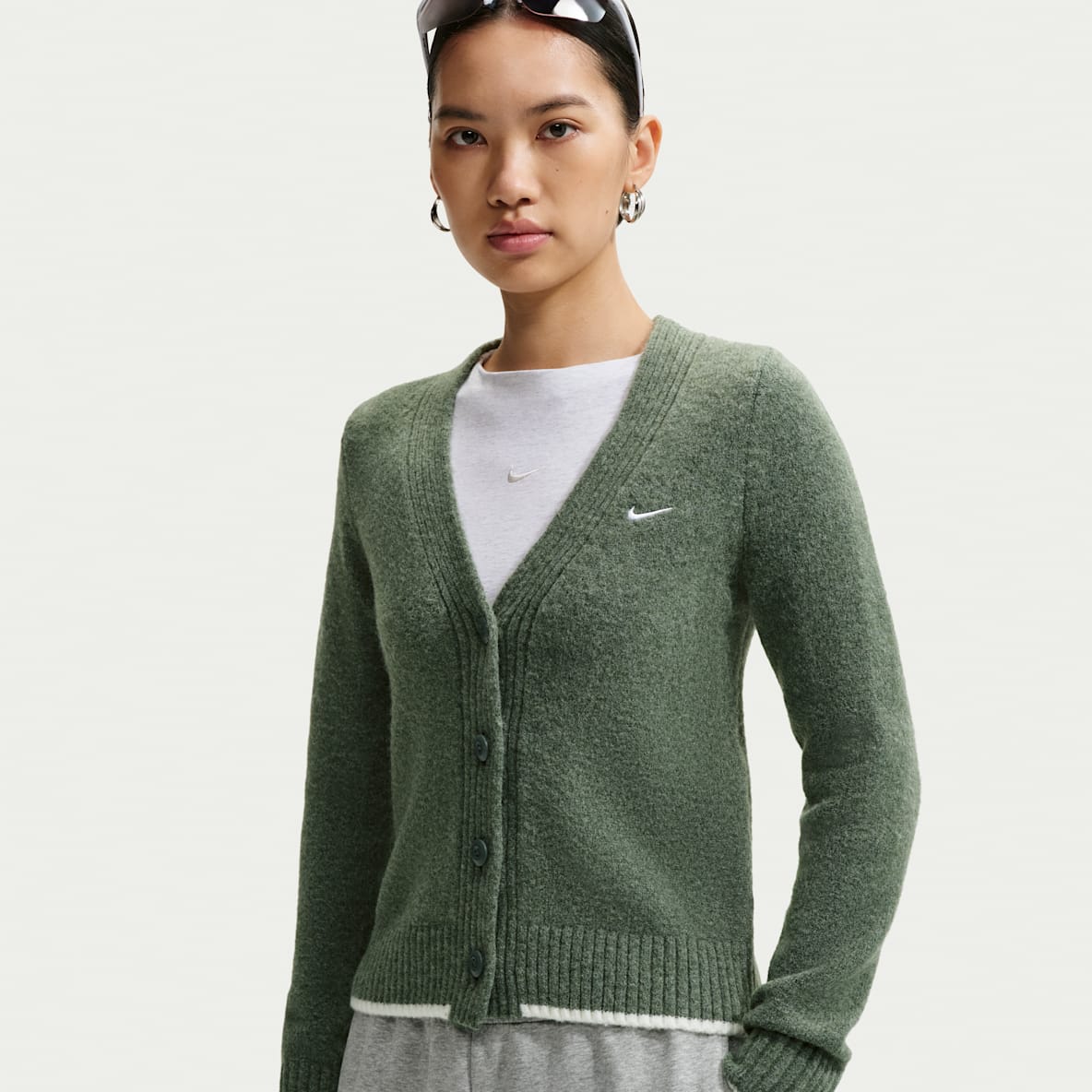 Nike Sportswear Chill Knit 女子修身开衫