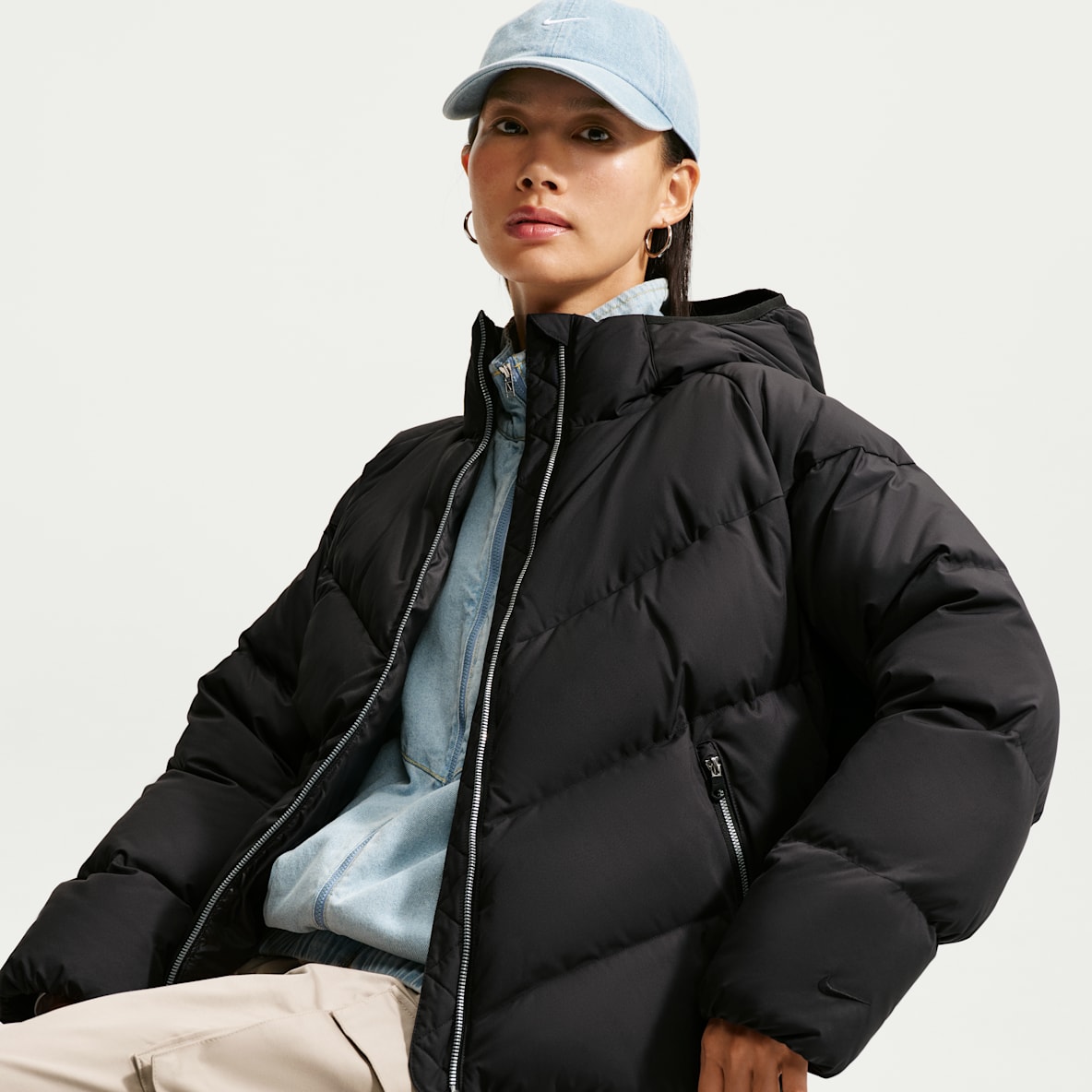 Nike Sportswear Windpuffer Storm-FIT 女子防风拒水连帽羽绒夹克