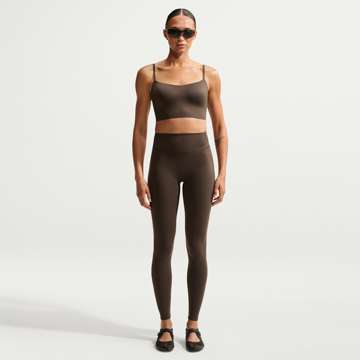 NikeSKIMS Matte 女子速干高腰紧身裤