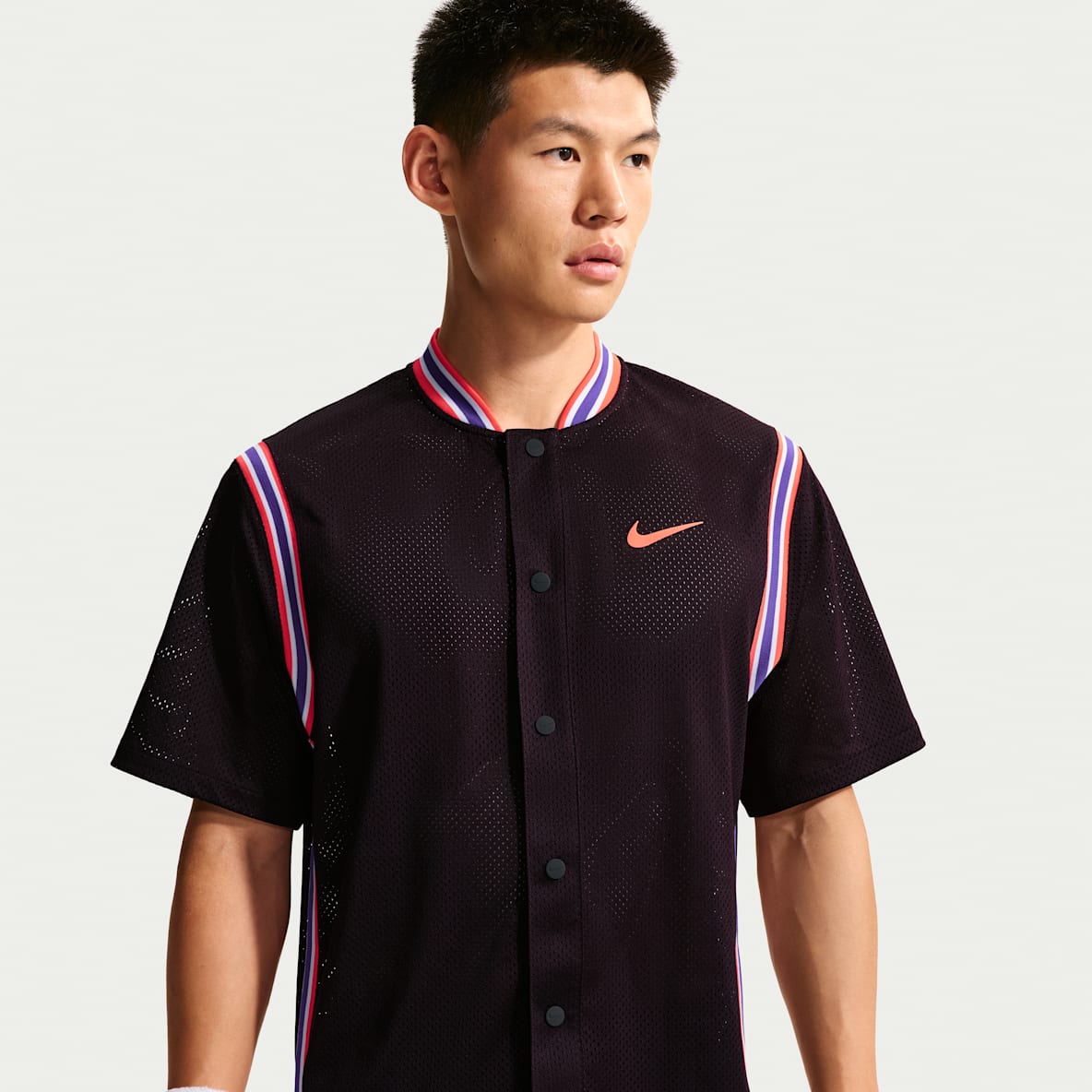 NikeCourt Slam Dri-FIT 卡洛斯·阿尔卡拉斯同款男子速干按扣网球短袖上衣