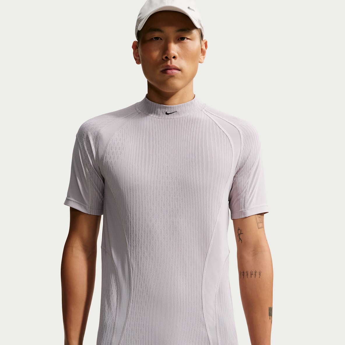Nike Tech Dri-FIT ADV 男子速干短袖上衣