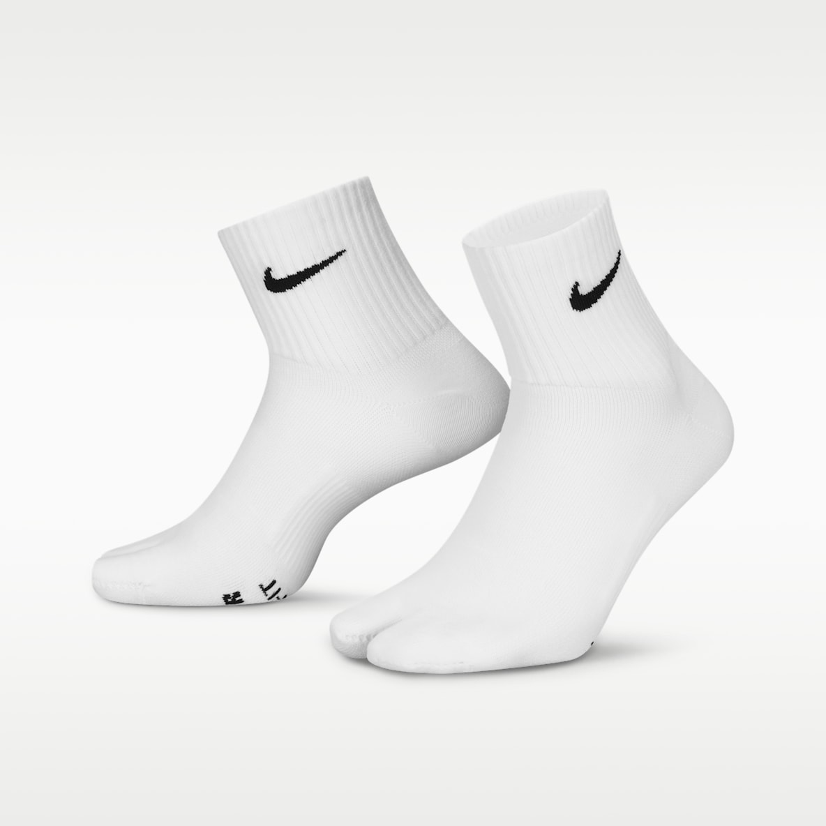 Nike Everyday Plus 轻便型速干分趾式运动短袜（1 双）