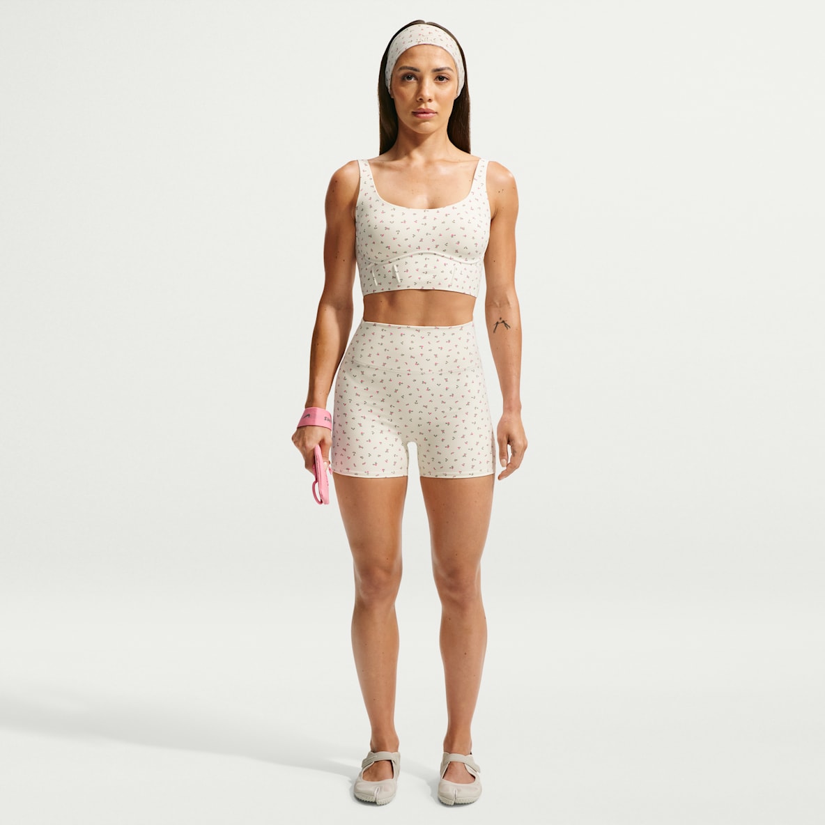 NikeSKIMS Matte 女子速干印花高腰短裤