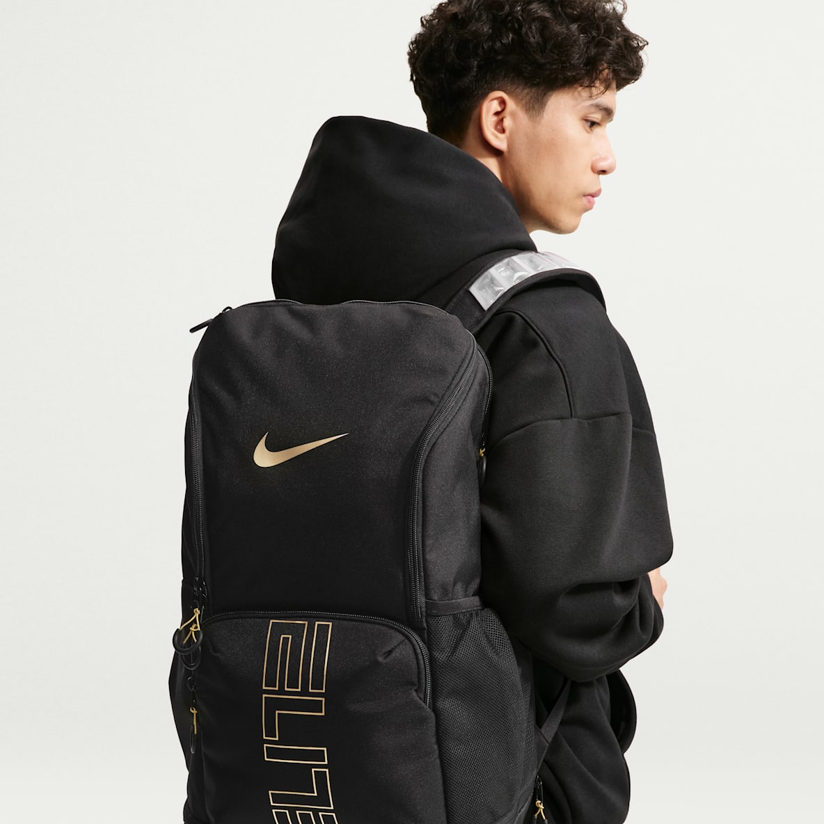 Nike Varsity Elite 双肩包