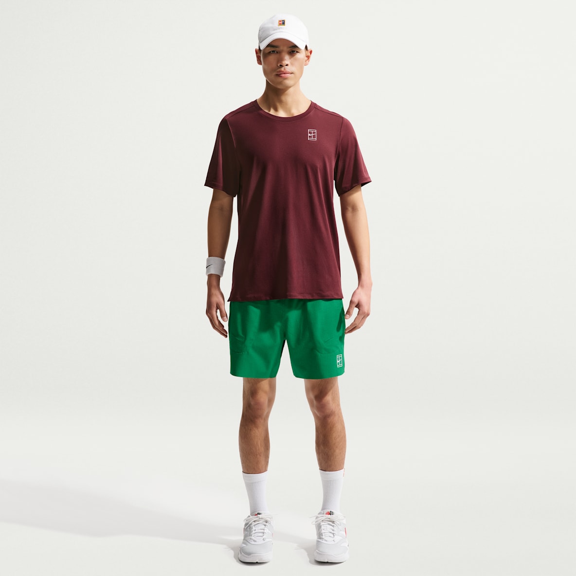 NikeCourt Advantage Dri-FIT 男子速干运动短裤