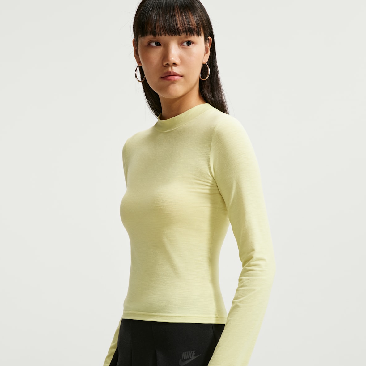 Nike Sportswear Chill Knit 女子紧身长袖上衣