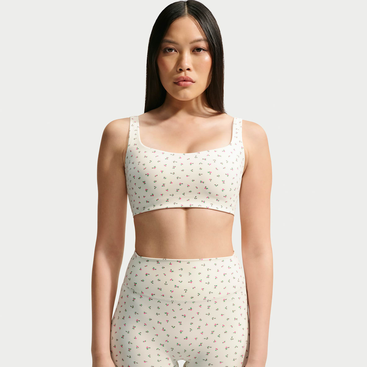 NikeSKIMS Matte 女子速干印花大圆领运动内衣