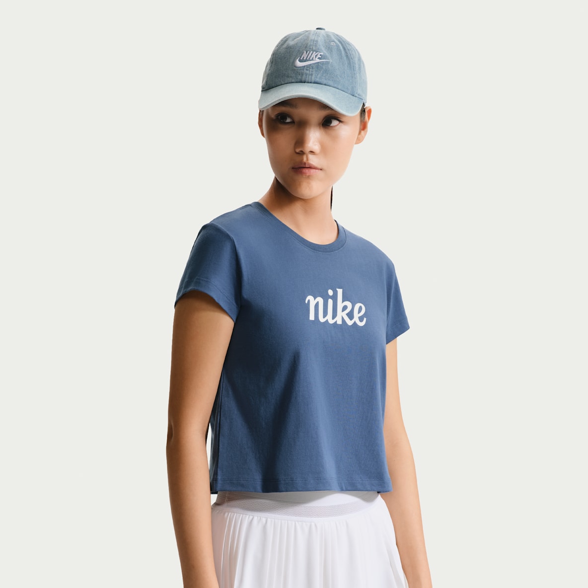 Nike Sportswear Club 女子短袖T恤