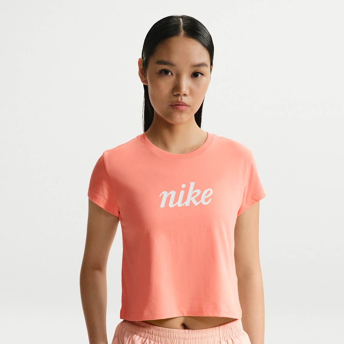 Nike Sportswear Club 女子短袖T恤