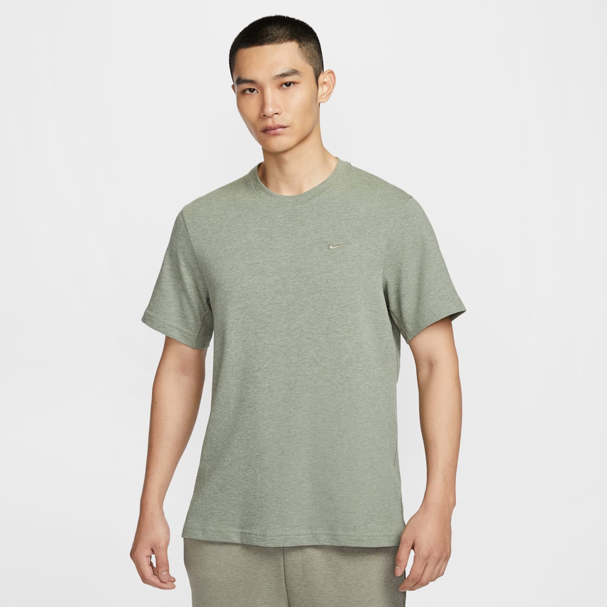 Nike Dri-FIT Primary 男子速干短袖训练T恤