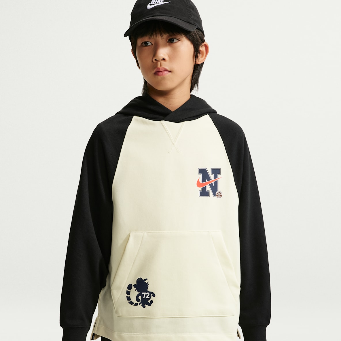 Nike Dri-FIT 大童(男孩)速干针织套头连帽衫