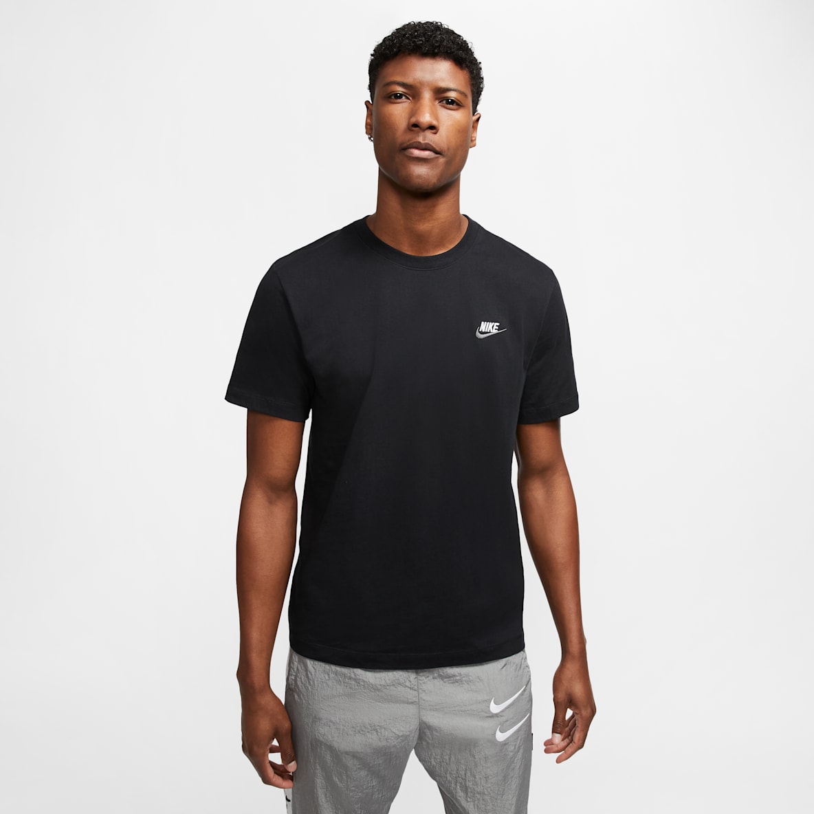 Nike Sportswear Club 男子刺绣柔软纯棉短袖T恤
