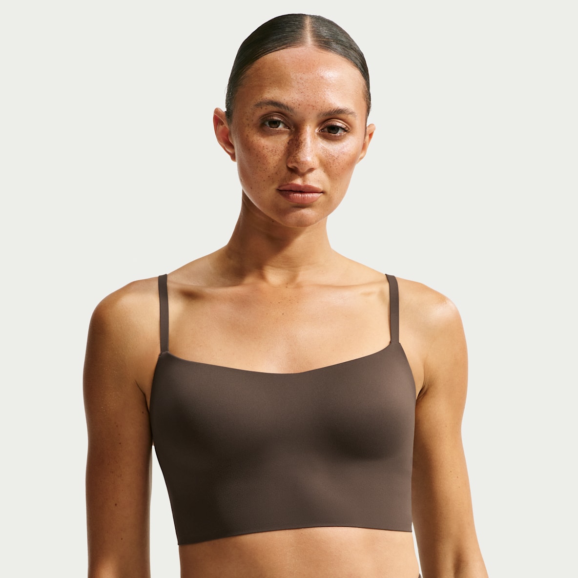 NikeSKIMS Matte 女子速干长款吊带运动内衣