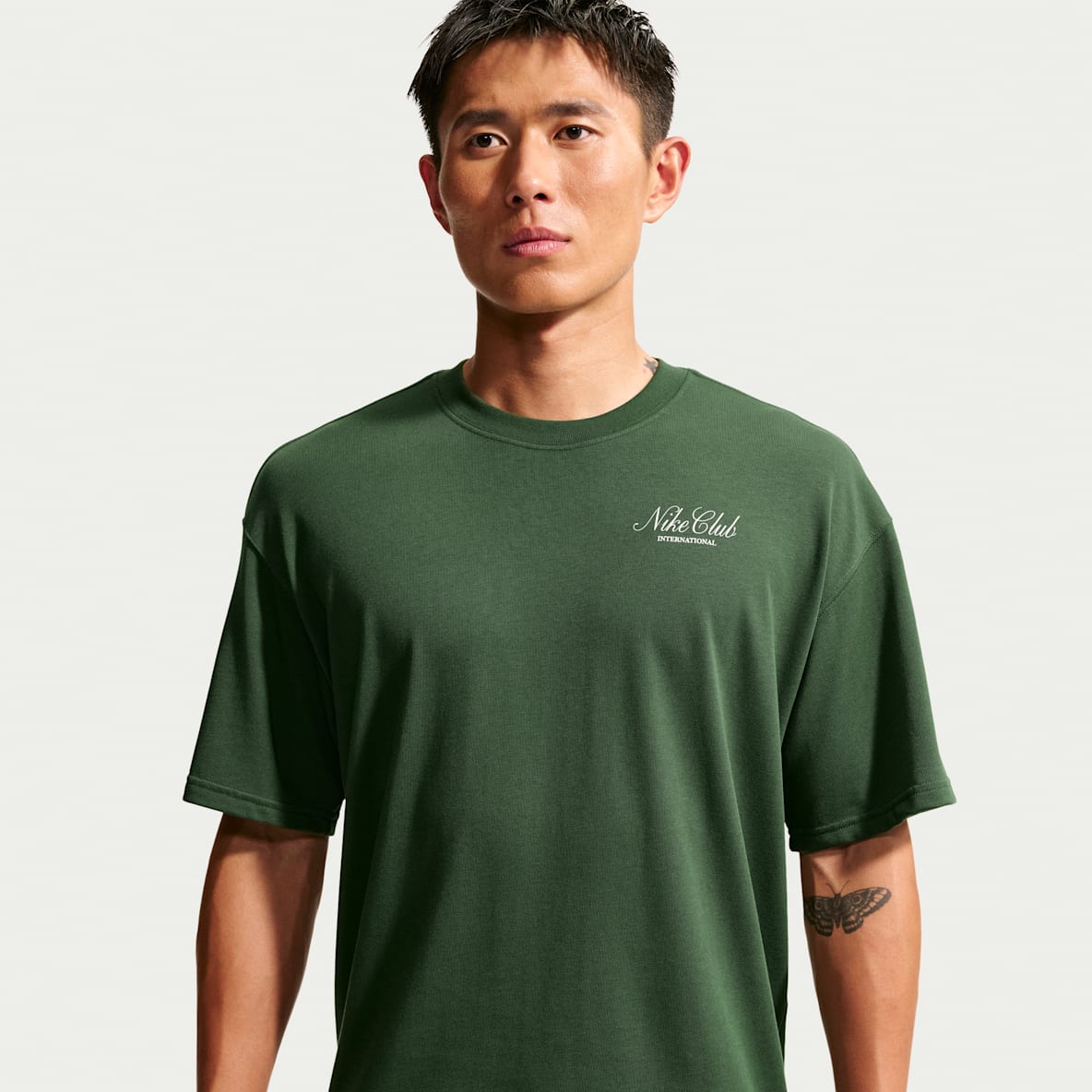 Nike Sportswear 男子短袖T恤
