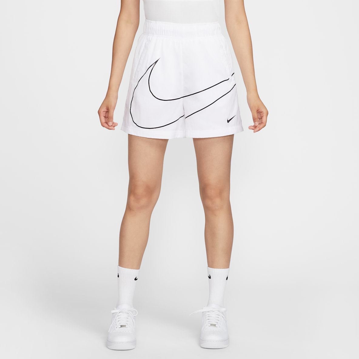 Nike Sportswear Essential 女子梭织短裤