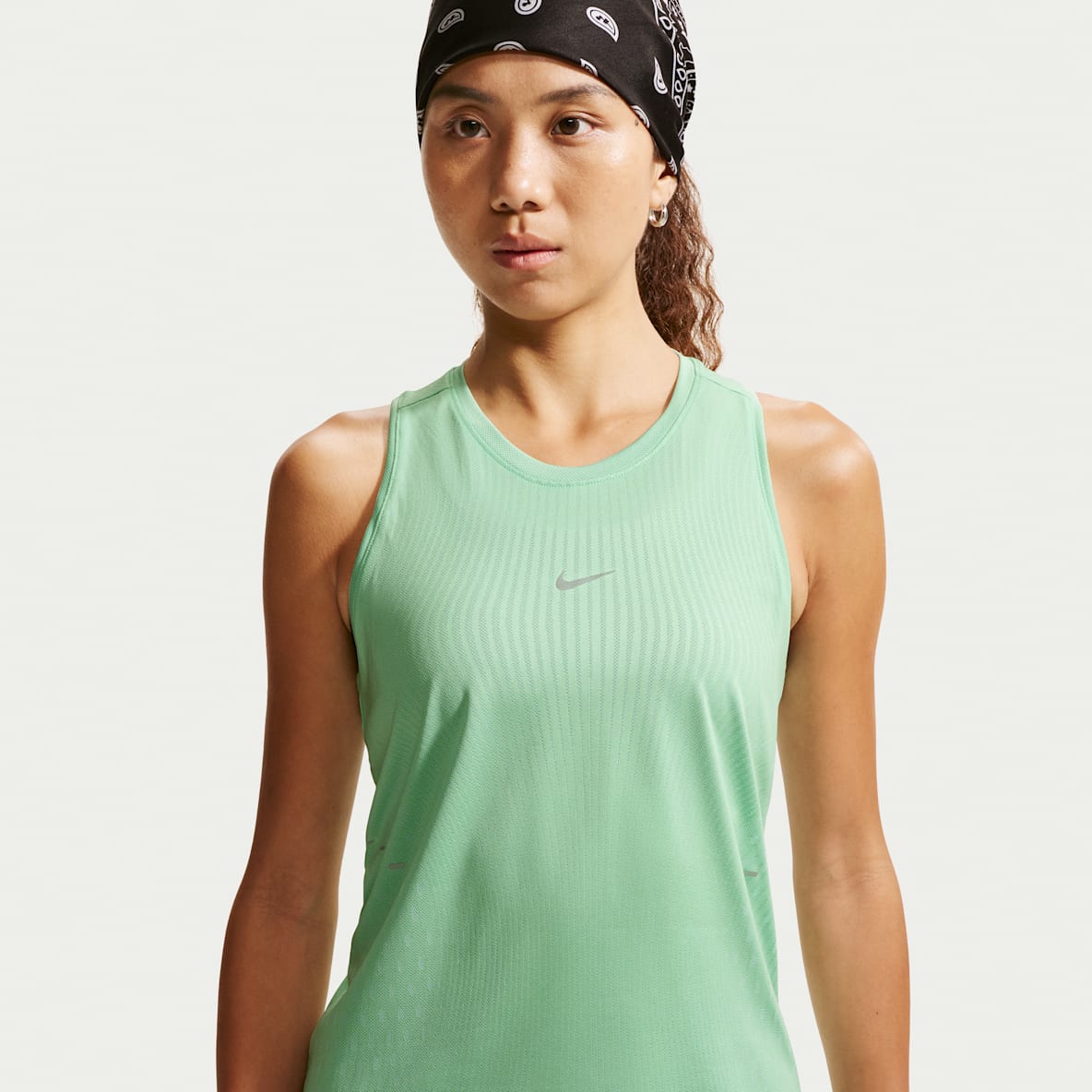 Nike Swift Aero-FIT 女子跑步背心