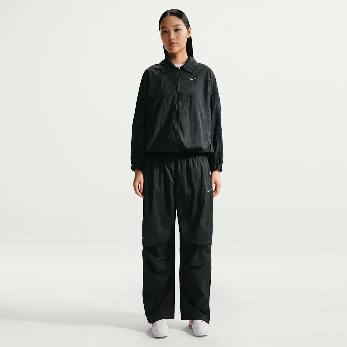 Nike Sportswear 女子防晒拒水中腰轻盈长裤