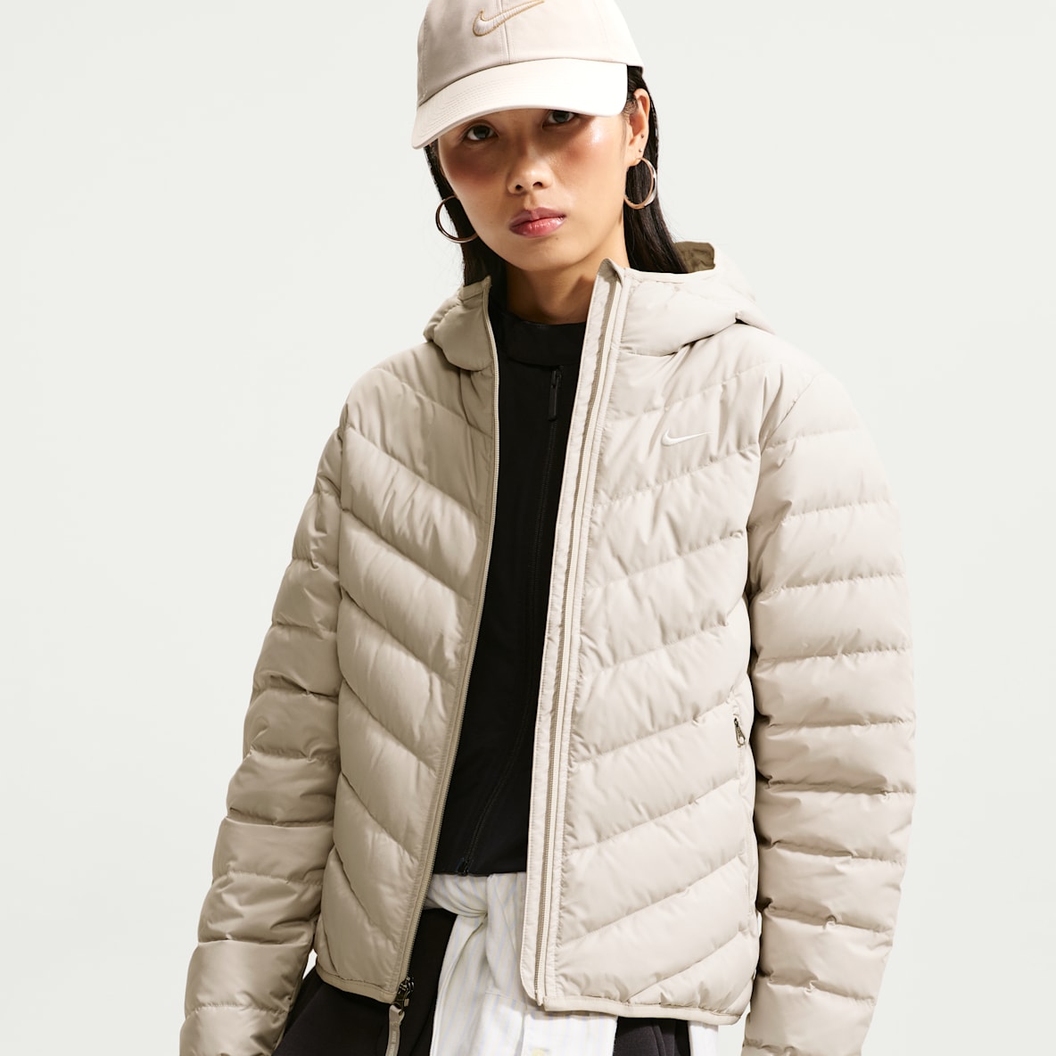 Nike Sportswear Windpuffer Therma-FIT 女子连帽羽绒夹克