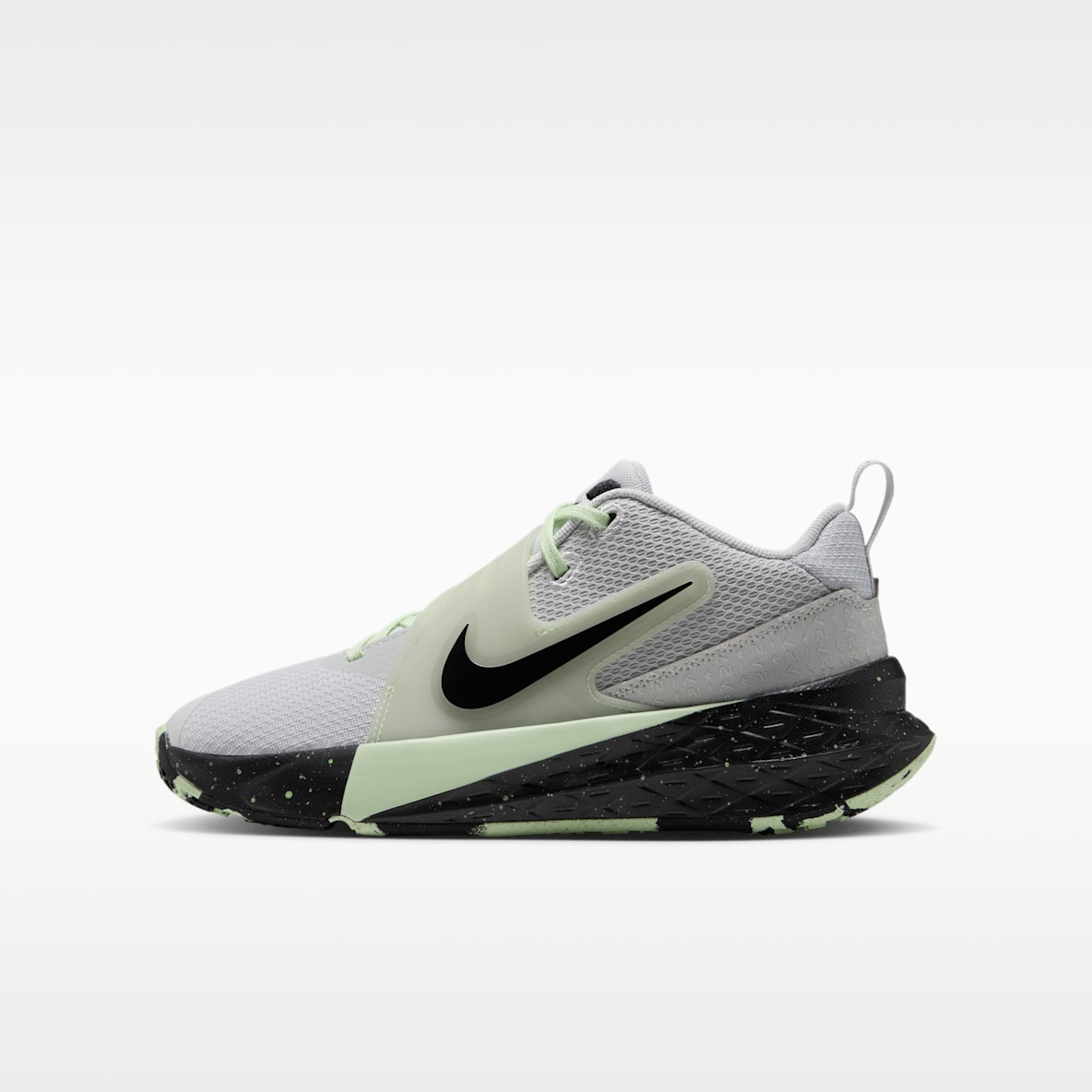 Nike Team Hustle D 12 "Alien" 大童篮球鞋